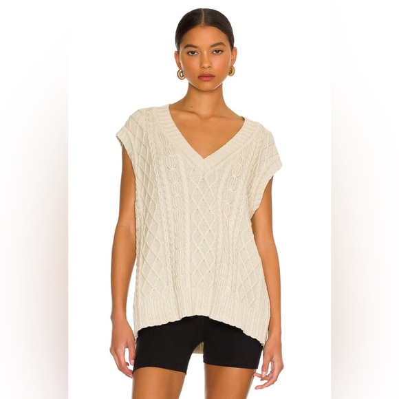 L'Academie Flynn Sweater Vest in Hazel - Picture 3 of 8